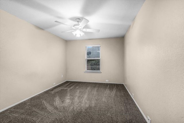 826 Lake Forest Court, Grapevine, TX 76051