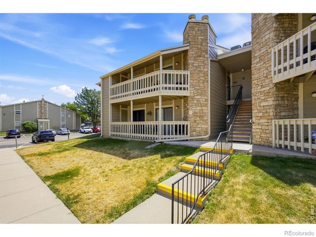 8225 Fairmount Drive 105, Denver, CO 80247