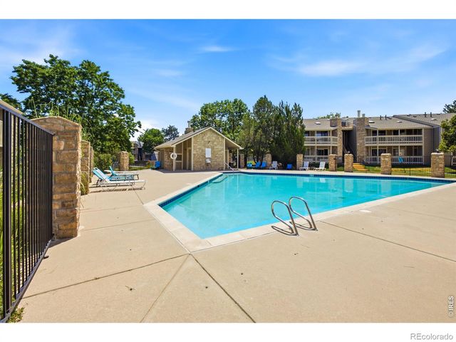 8225 Fairmount Drive 105, Denver, CO 80247