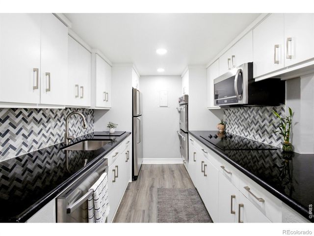 8225 Fairmount Drive 105, Denver, CO 80247