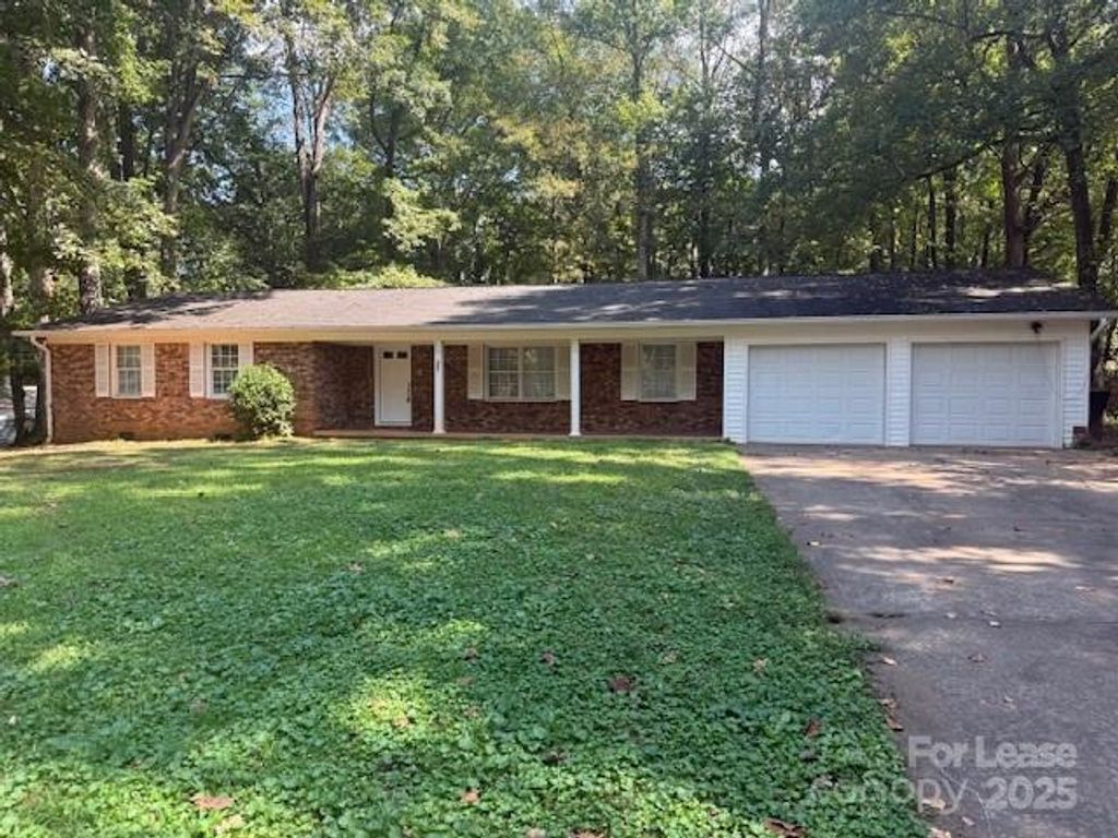 301 Montgomery Drive, Statesville, NC 28625