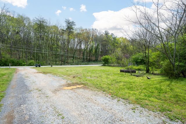 3877 Bonny Oaks Drive, Chattanooga, TN 37406