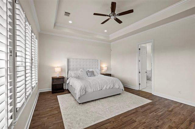 3038 S Island Drive, Seabrook, TX 77586