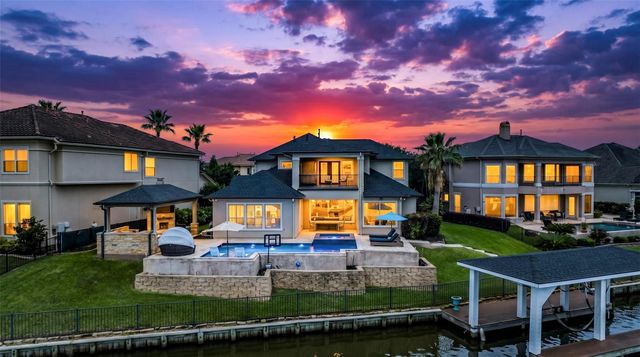 3038 S Island Drive, Seabrook, TX 77586