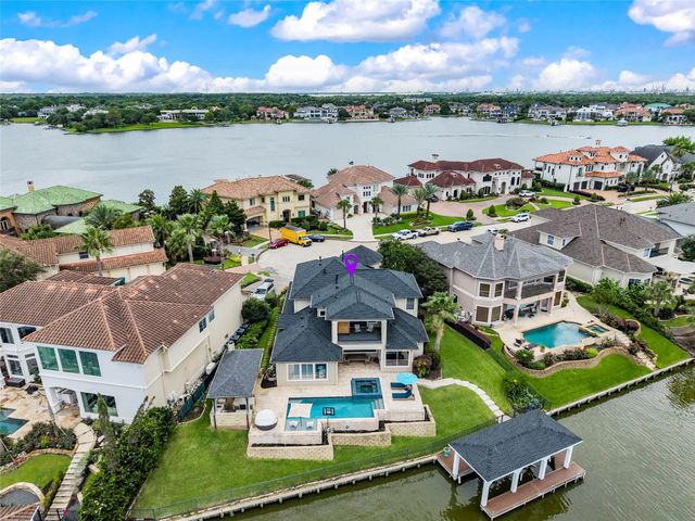 3038 S Island Drive, Seabrook, TX 77586