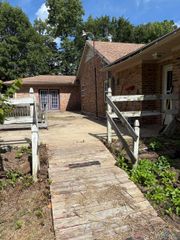 199 Paul Cooner Road, Jefferson, TX 75657