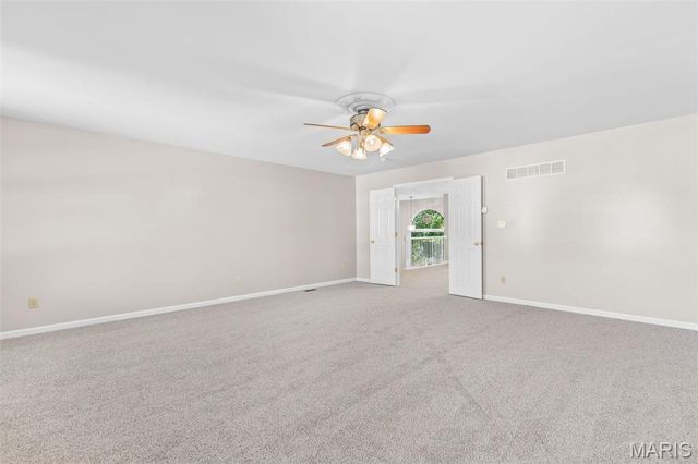 200 Romaine Spring View, Fenton, MO 63026