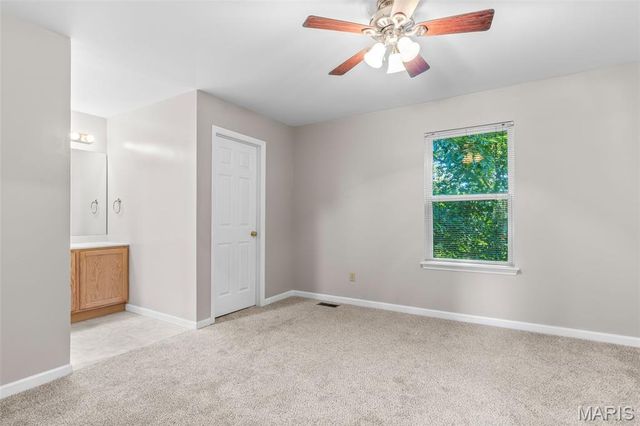 200 Romaine Spring View, Fenton, MO 63026