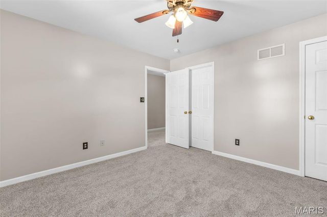 200 Romaine Spring View, Fenton, MO 63026