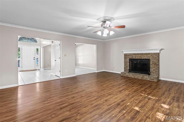 200 Romaine Spring View, Fenton, MO 63026