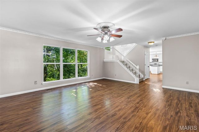 200 Romaine Spring View, Fenton, MO 63026