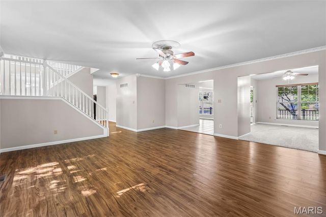 200 Romaine Spring View, Fenton, MO 63026