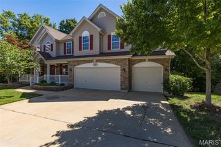 200 Romaine Spring View, Fenton, MO 63026
