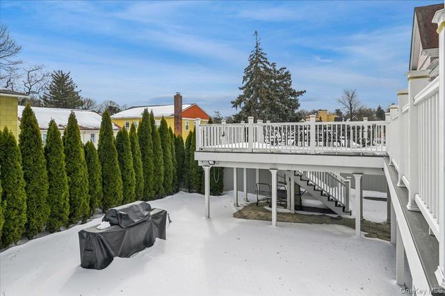 798 N Broadway, Yonkers, NY 10701