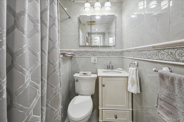 798 N Broadway, Yonkers, NY 10701