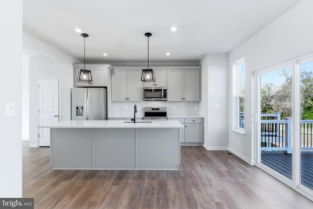 226 MONTEITH DR, Winchester, VA 22601