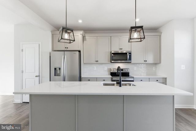 226 MONTEITH DR, Winchester, VA 22601