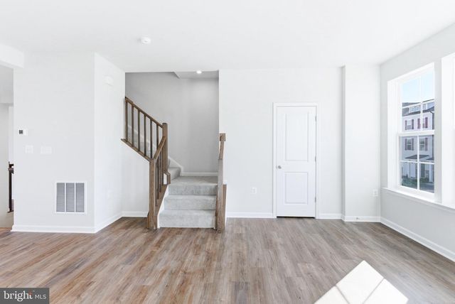 226 MONTEITH DR, Winchester, VA 22601