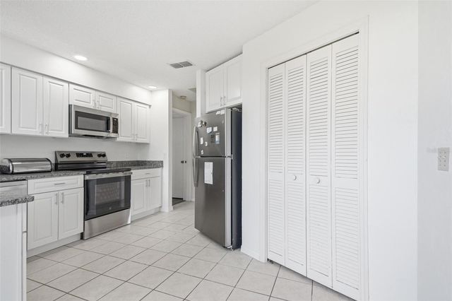 34 WOOD HAVEN DRIVE, Palm Coast, FL 32164