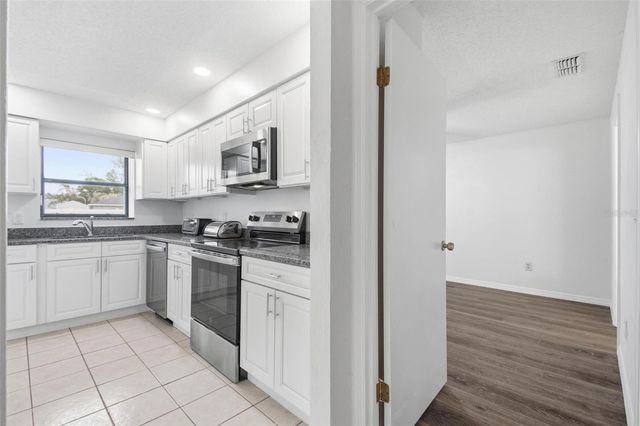 34 WOOD HAVEN DRIVE, Palm Coast, FL 32164