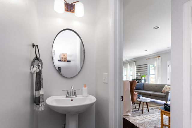 1333 Baldwin Field Circle 38, Hixson, TN 37343