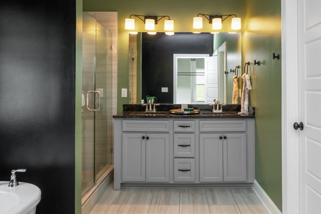 1333 Baldwin Field Circle 38, Hixson, TN 37343