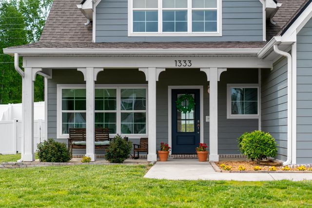 1333 Baldwin Field Circle 38, Hixson, TN 37343