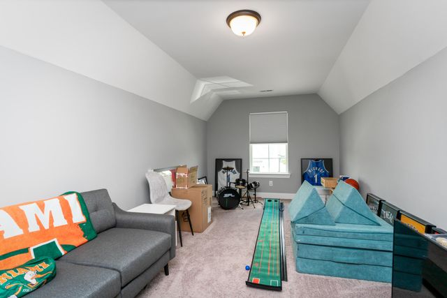 1333 Baldwin Field Circle 38, Hixson, TN 37343