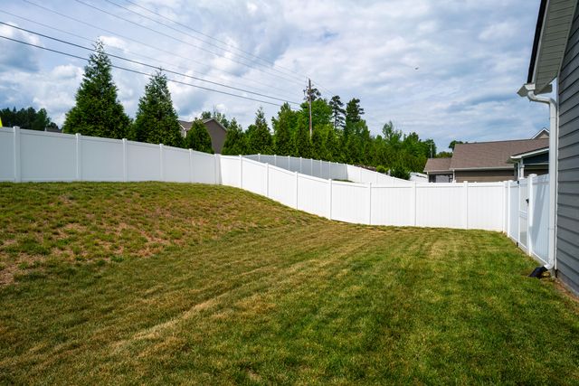 1333 Baldwin Field Circle 38, Hixson, TN 37343