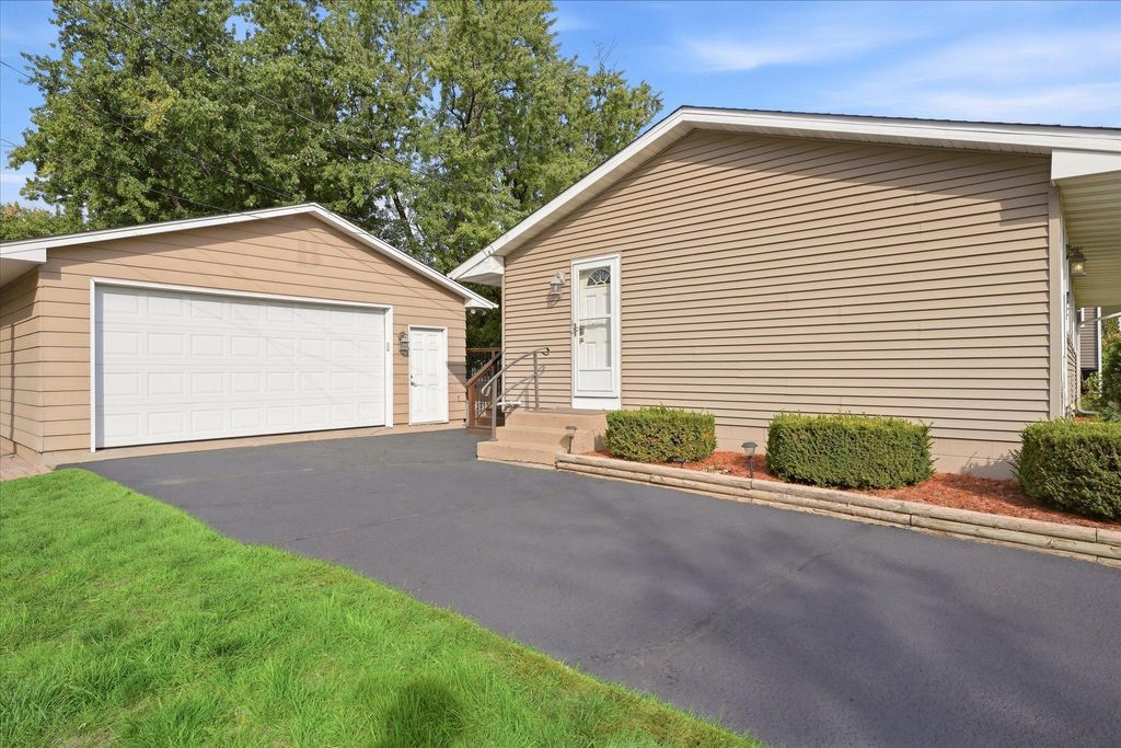 9800 3rd Street NE, Blaine, MN 55434 — photo 5