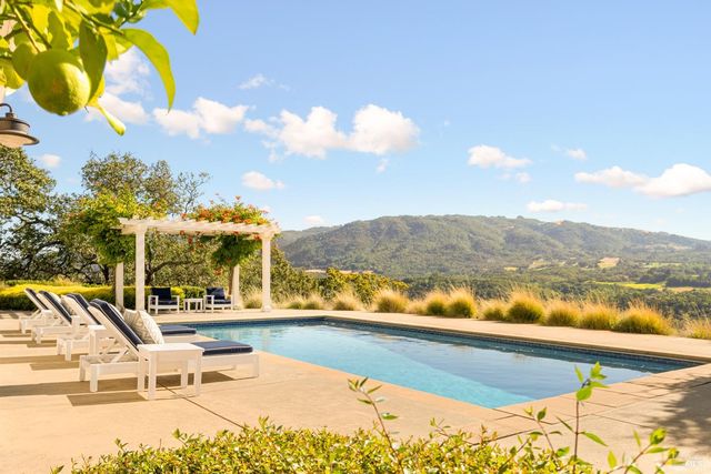 2220 Warm Springs Rd, Glen Ellen, CA 95442