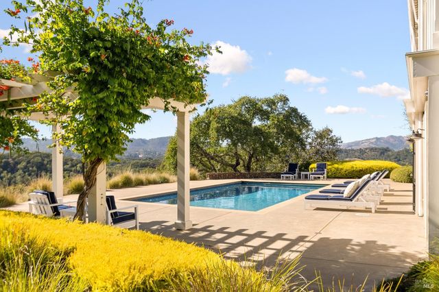 2220 Warm Springs Rd, Glen Ellen, CA 95442