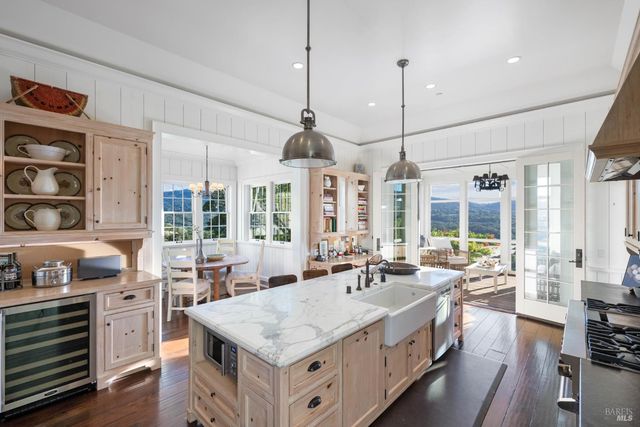 2220 Warm Springs Rd, Glen Ellen, CA 95442