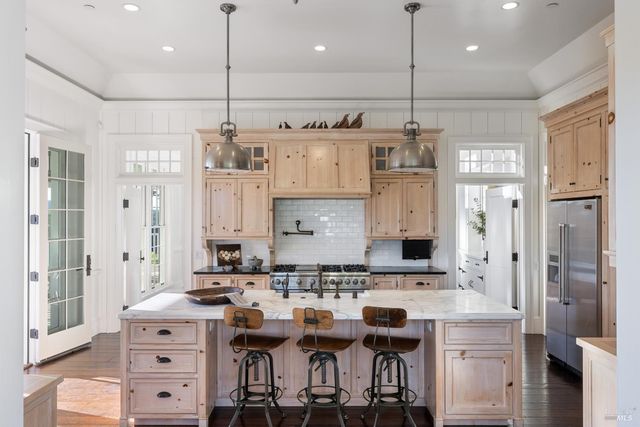 2220 Warm Springs Rd, Glen Ellen, CA 95442