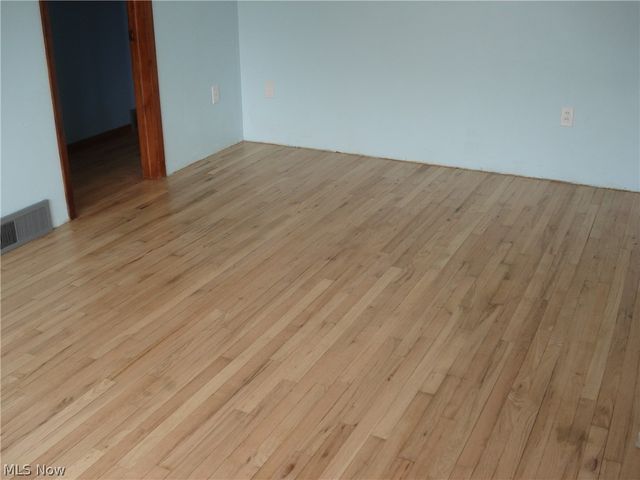 716 Chestnut Street, Conneaut, OH 44030