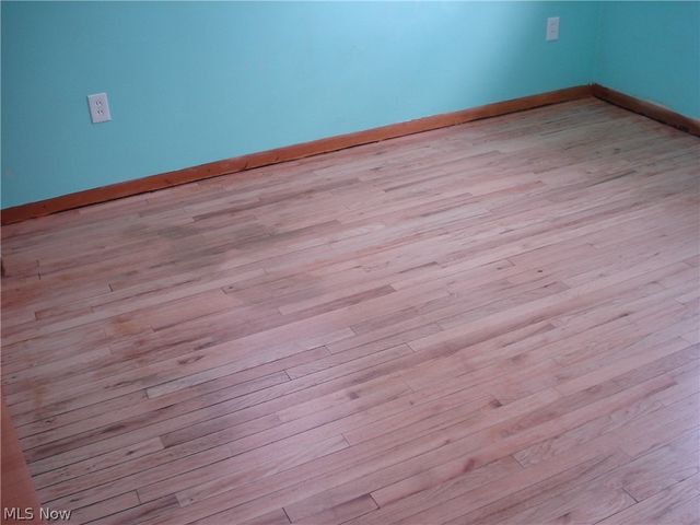 716 Chestnut Street, Conneaut, OH 44030