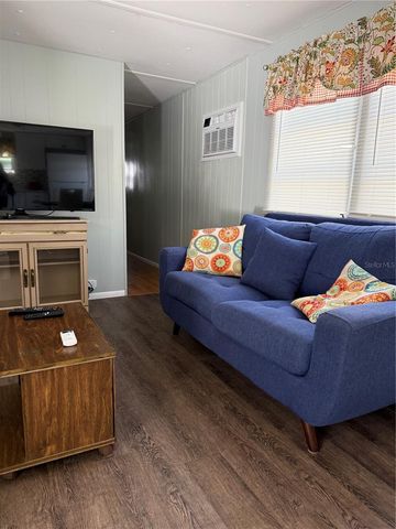 7803 46TH AVENUE N 129, St Petersburg, FL 33709