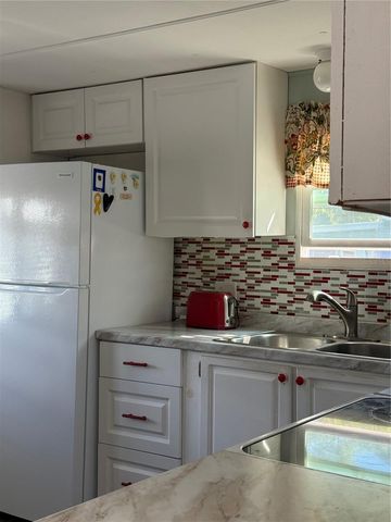 7803 46TH AVENUE N 129, St Petersburg, FL 33709