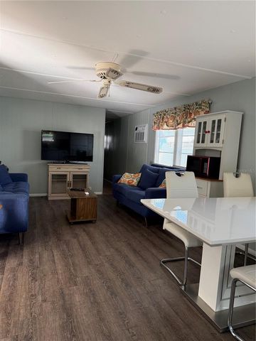 7803 46TH AVENUE N 129, St Petersburg, FL 33709