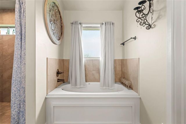 2253 N Payton Court, Mustang, OK 73064