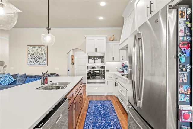 2253 N Payton Court, Mustang, OK 73064