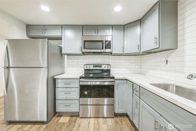 201 S 60th Street, Tacoma, WA 98408