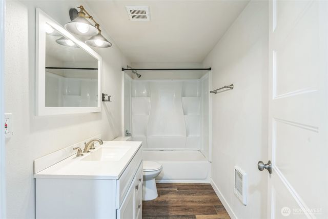 201 S 60th Street, Tacoma, WA 98408