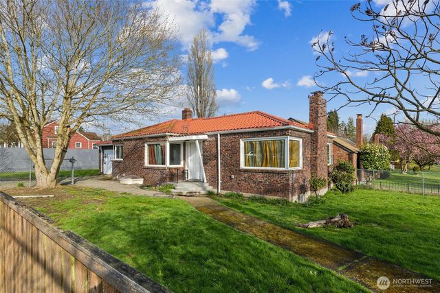 201 S 60th Street, Tacoma, WA 98408