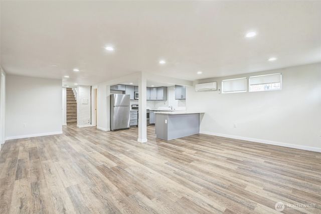 201 S 60th Street, Tacoma, WA 98408