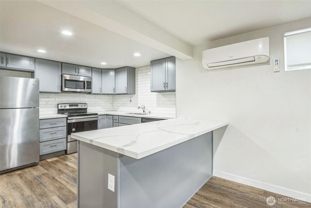 201 S 60th Street, Tacoma, WA 98408