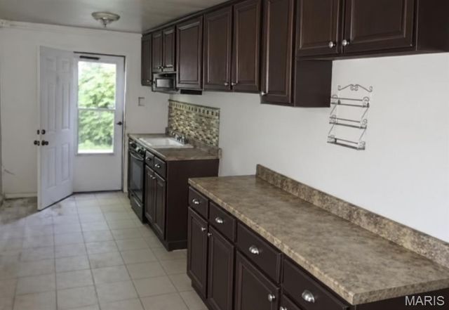 1213 Saint Stephens Drive, Cahokia, IL 62206