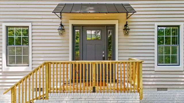 114 N Tibbs Road, Dalton, GA 30720