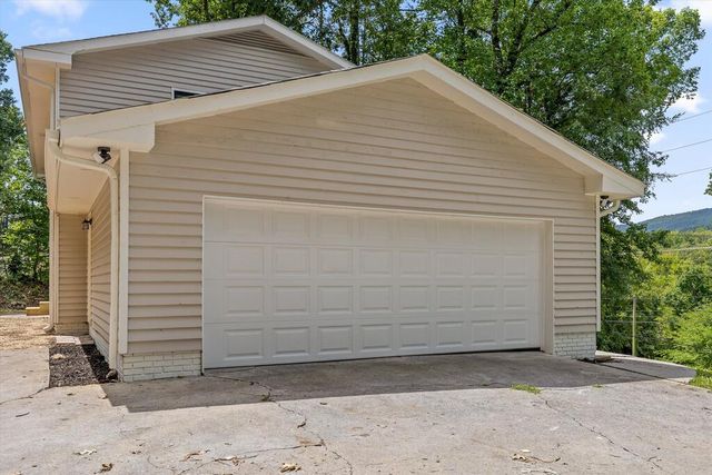 114 N Tibbs Road, Dalton, GA 30720