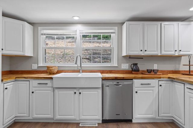 114 N Tibbs Road, Dalton, GA 30720